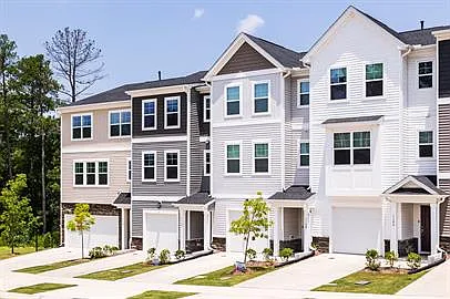 3 bed, 3.5 bath, 1860 sqft, $2,250 — Photo 3
