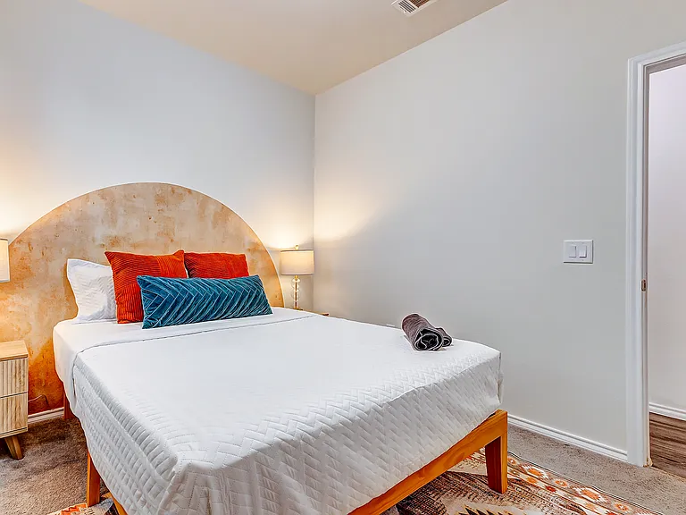 24035 Noble Darcy Ln — Photo 17