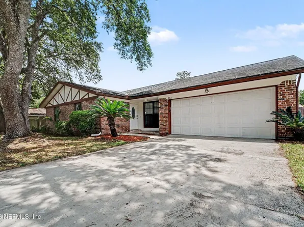 8574 BLACKBERRY Lane E, Jacksonville, FL 32244