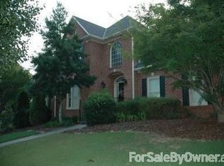 619 Park Lake Cir, Vestavia, AL 35242