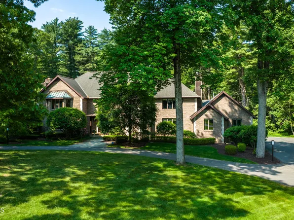 11 W Cobble Hill Road, Loudonville, NY 12211