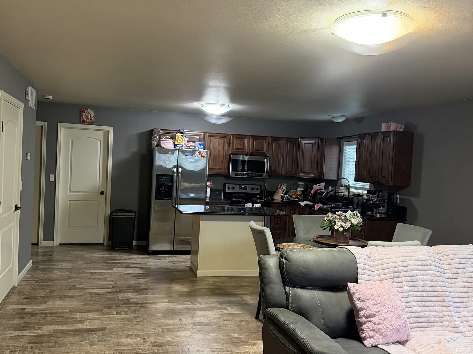 8130 W Sunset Ave — Photo 2
