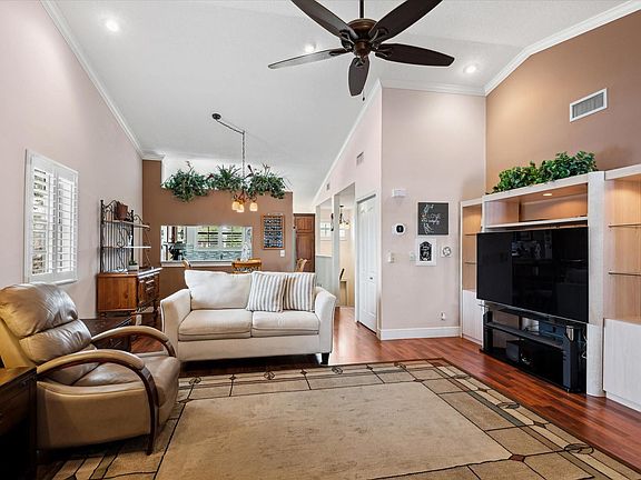 4th image of 2212 Congressional Way #2212