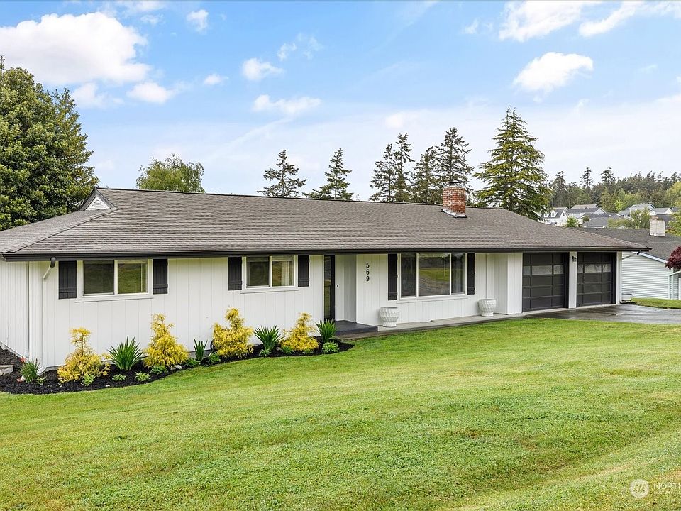 1st image of 569 SW Thornberry Drive