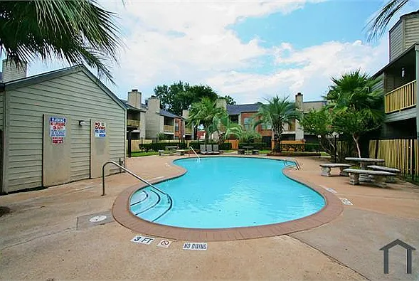 2 bed, 931 sqft, $1,200 — Photo 3
