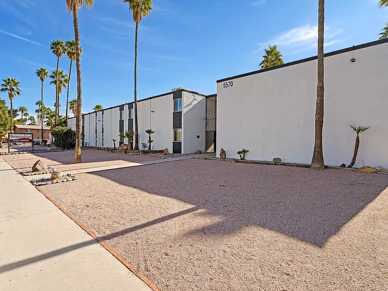 5570 E Hampton St #205 — Photo 11