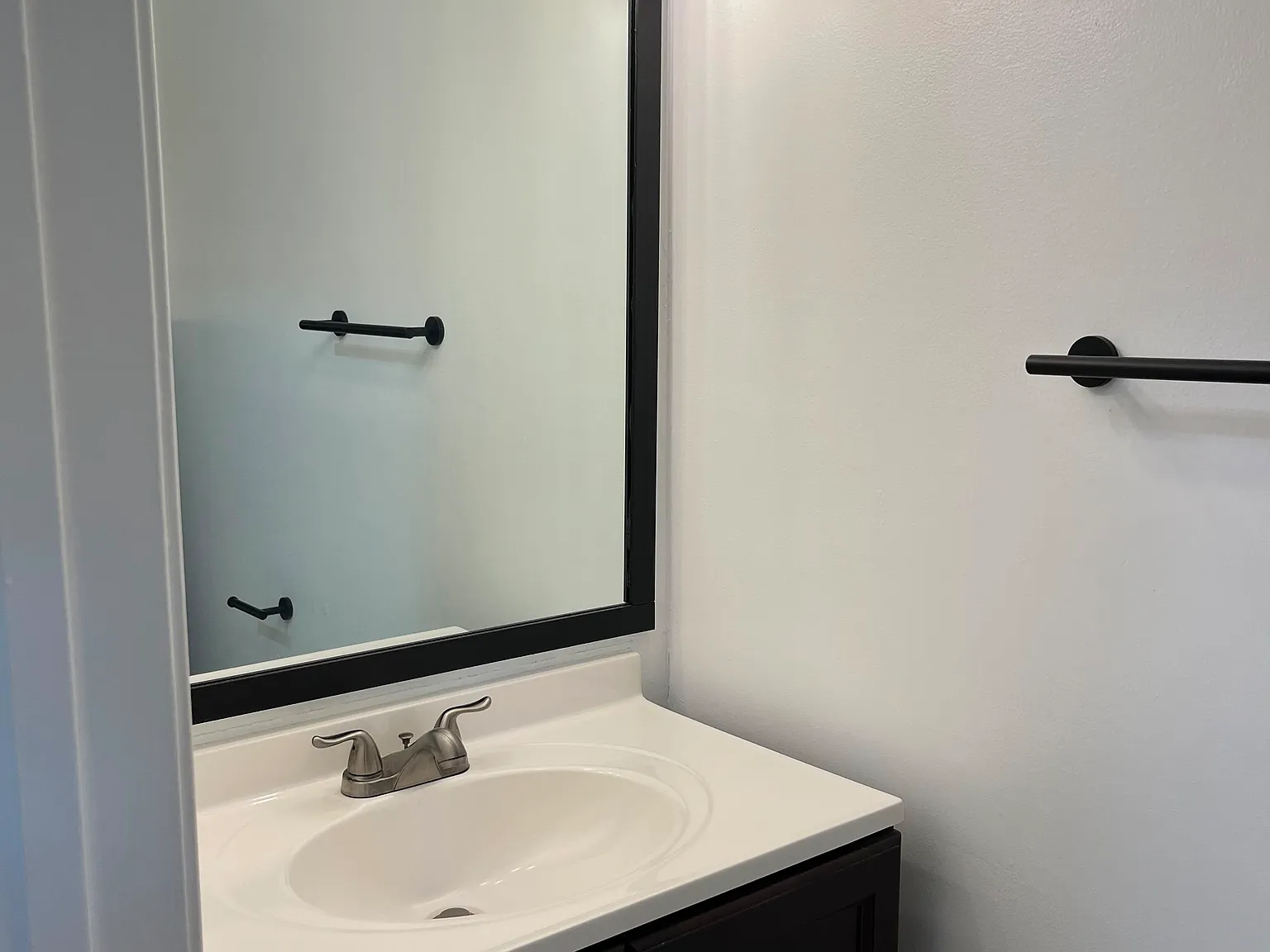 2 bed, 2.5 bath, 1254 sqft, $2,400 — Photo 4