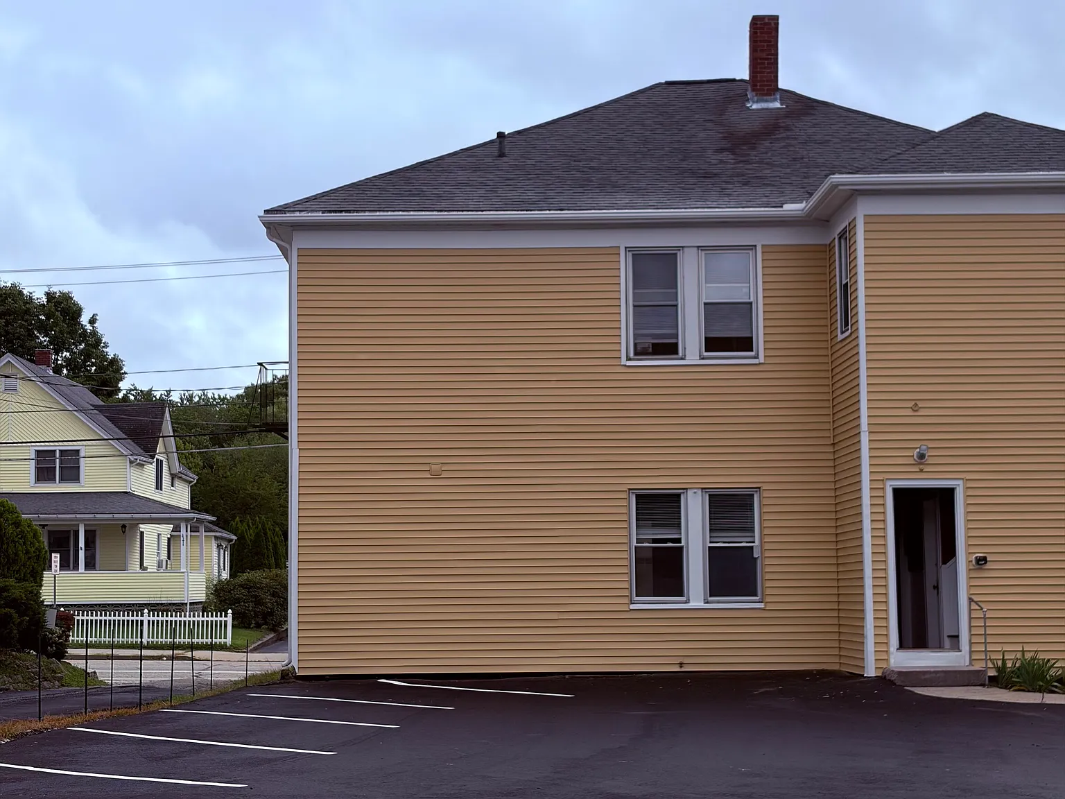 2 bed, $2,100 — Photo 2