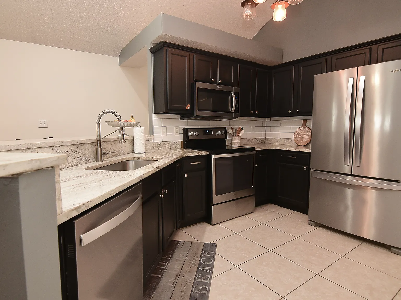 104 Wright Drive - 1 — Photo 2