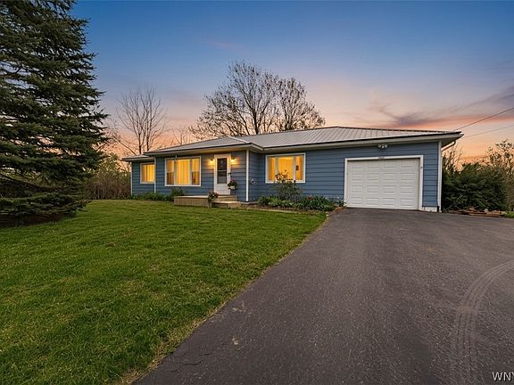 5th image of 7964 Chestnut Ridge Rd