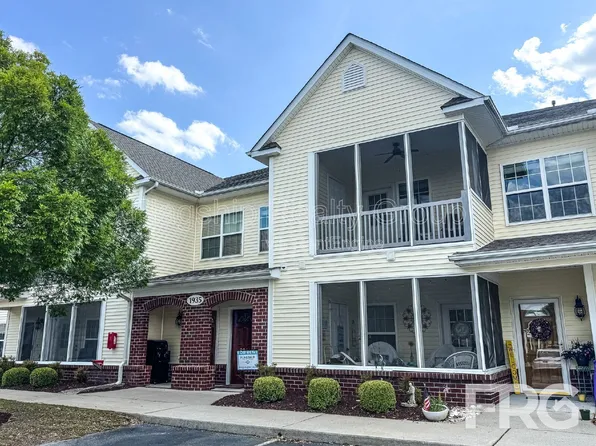 1935 Tara Ct APT 204, Greenville, NC 27858