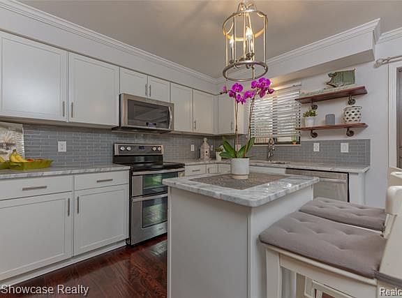 5th image of 299 Wind Way Dr #299