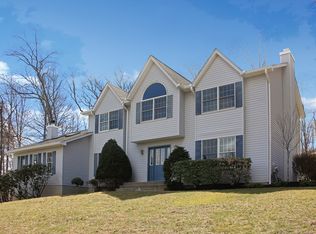 12 Colonel Conklin Dr, Stony Point, NY 10980