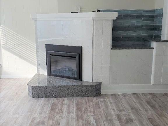 4th image of 869 NW Beach Dr