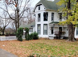 621 S West St, Mount Vernon, MO 65712