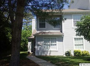 422 Waters Edge Dr #22F, Toms River, NJ 08753
