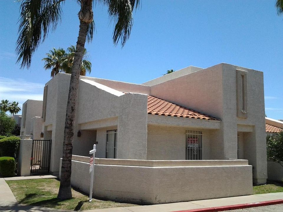 1st image of 711 E Lola Dr