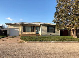 305 36th St, Snyder, TX 79549