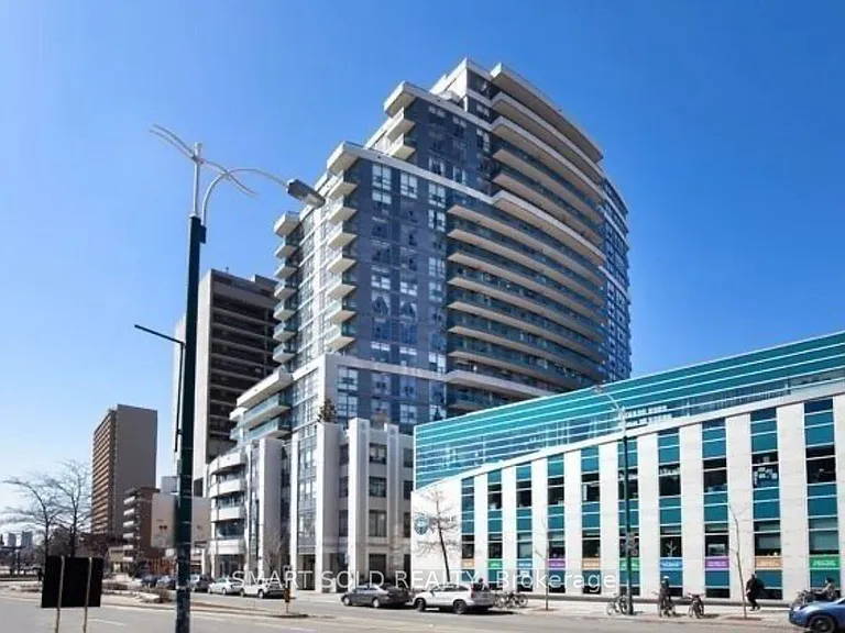 736 Spadina Ave #302 — Photo 1