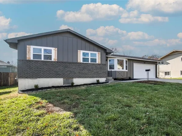 13013 E 49th Ter S, Independence, MO 64055