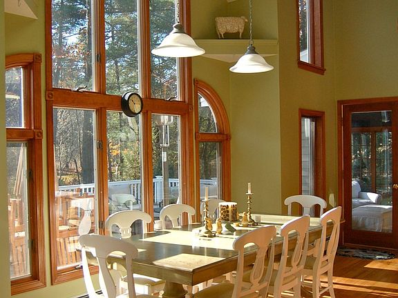eat in kitchen
