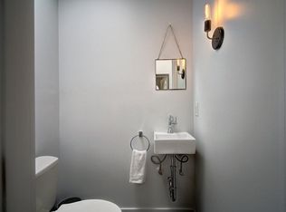 5827 Willoughby Ave #3, Los Angeles, CA 90038