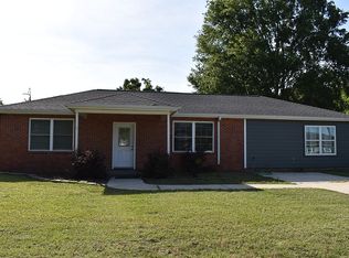 4713 Payne St, Moss Point, MS 39563