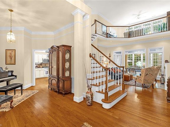 3rd image of 39 Kinglet Cir