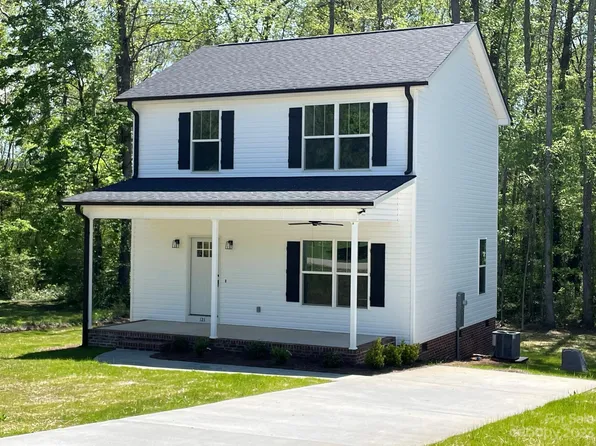 121 Pinecroft Ln, Spencer, NC 28159