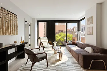 355 West 39th Street, #3A