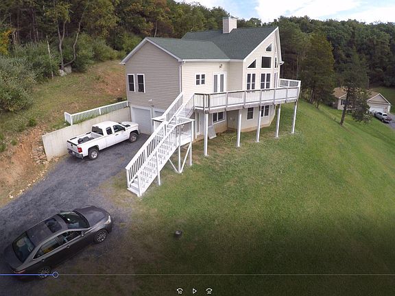 4th image of 542 McIntosh Dr