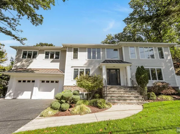 65 Holland Ave, Demarest, NJ 07627