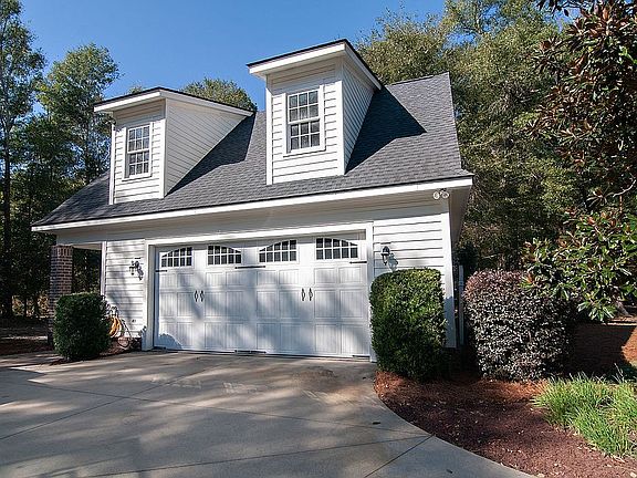 Detached 2 Story 