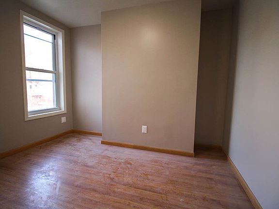 5th image of 41 Troutman St #3