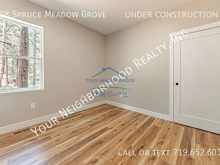 308 Spruce Meadow Grv — Photo 11