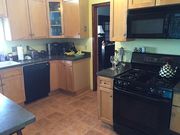 5th image of 151 Harvard St #1
