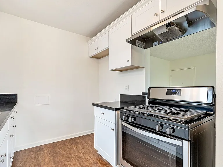 Canyon Drive Apartment Homes — Photo 15