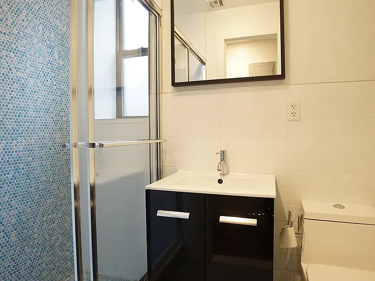 625 Sterling Pl #2R — Photo 19