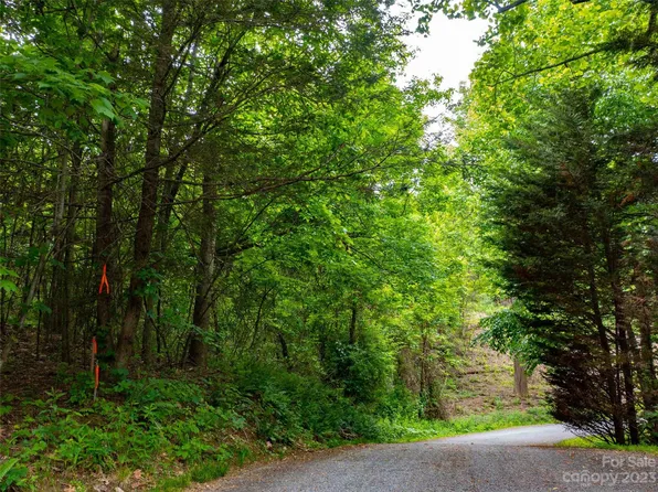 LOT Deerwood Ln #A, Hendersonville, NC 28739