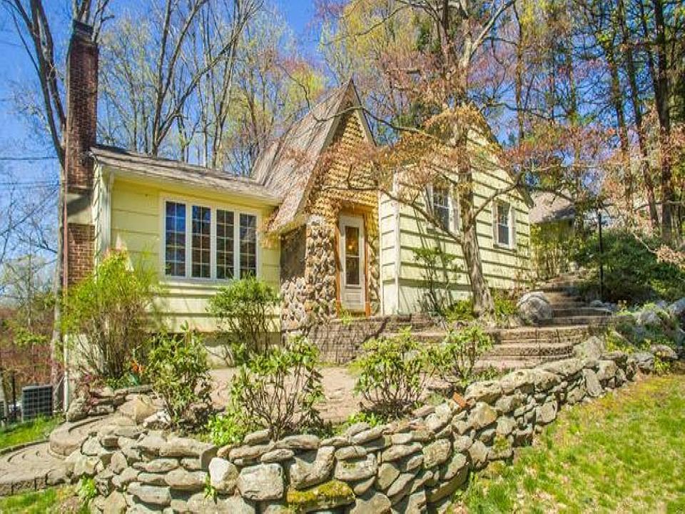 25 Commodore Rd 1024x768.jpg