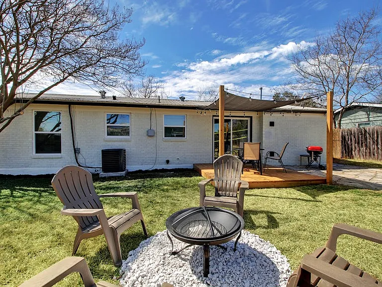 2210 Bristol Dr — Photo 11