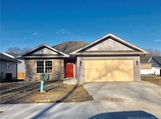 2211 Woodland Dr, Jeffersonville, IN 47130