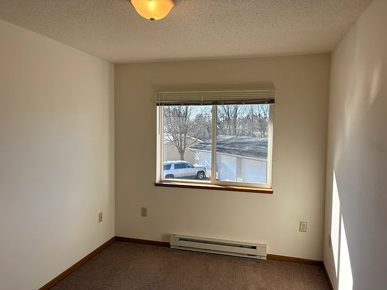 705 Bruce Ct #6 — Photo 11