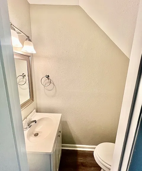 3247 Warringwood Dr — Photo 11