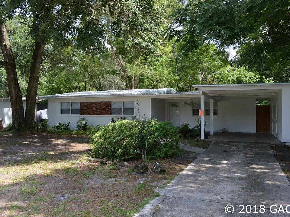 1st image of 1024 NE 20th Pl