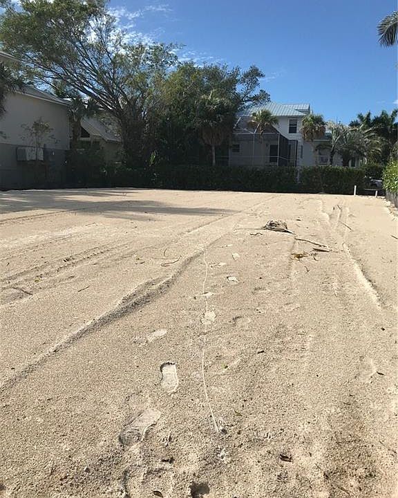 1st image of 21055 Saint Peters Dr
