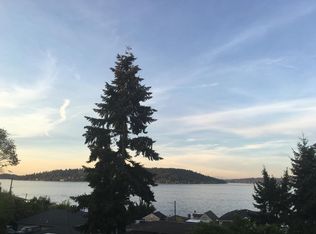 10484 Dixon Dr S, Seattle, WA 98178