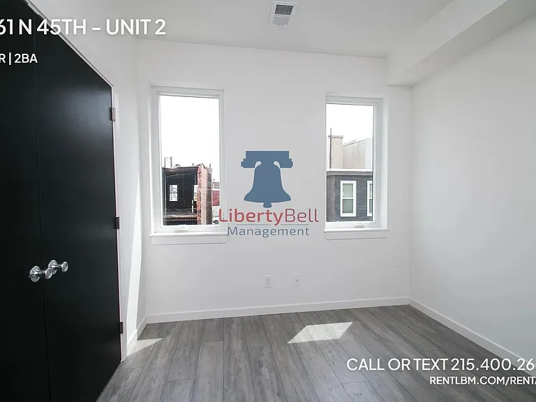 961 45th St — Photo 12
