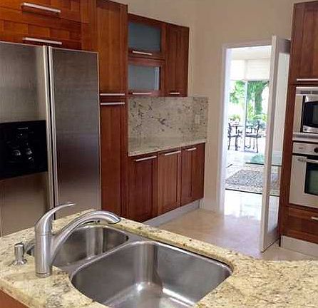 4th image of 4661 NW 93rd Doral Ct