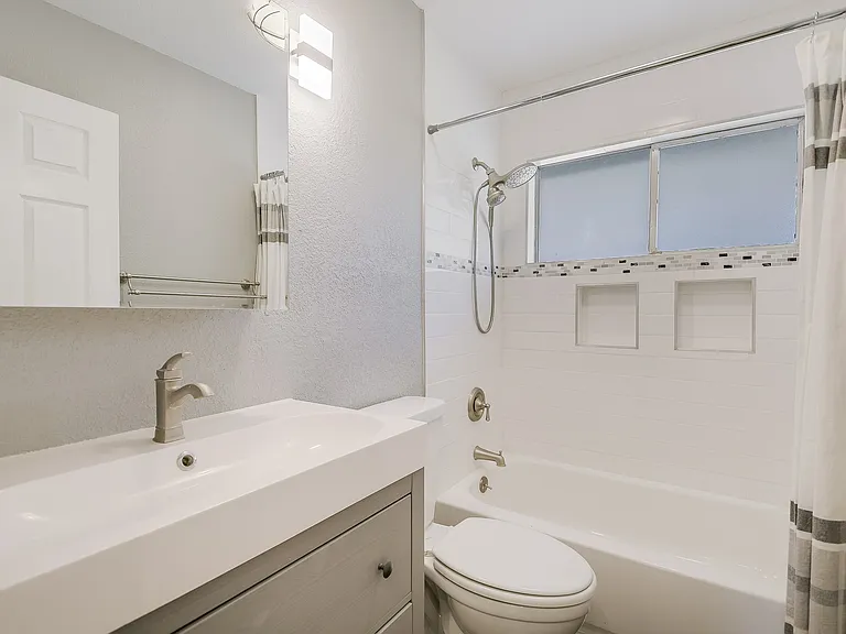 227 Shin Oak Dr — Photo 19